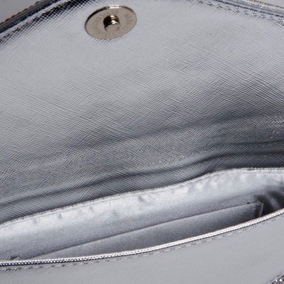 Steve Madden BKOKO Silver Clutch - Picture 2 of 5